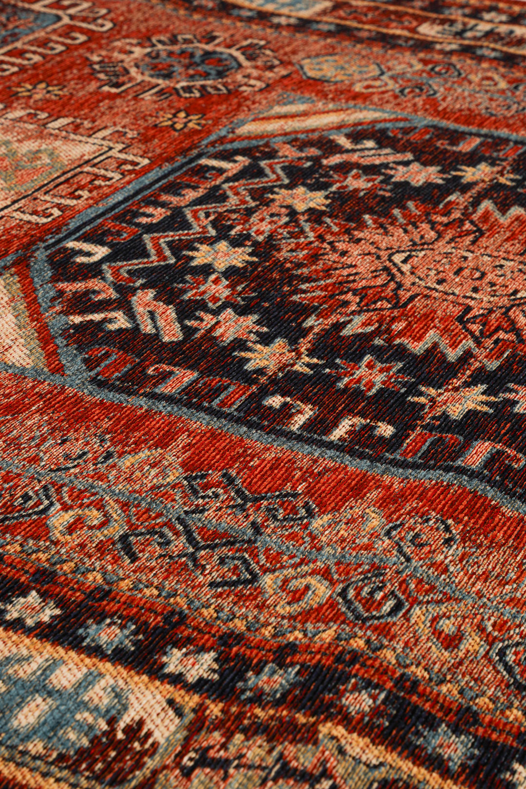 Nayra Kuman 32 Kaymaz Tabanlı Yıkanabilir Klasik Kilim - Kırmızı — detay 4