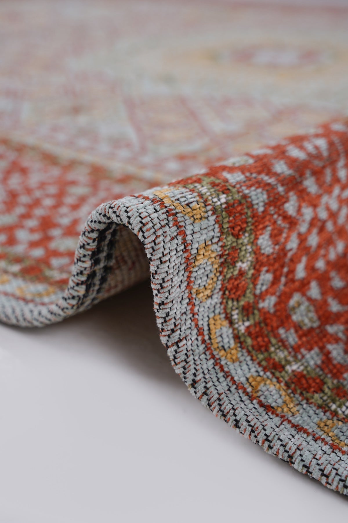 Mira Memlük V11 Kaymaz Tabanlı Yıkanabilir Klasik Kilim — detay 4