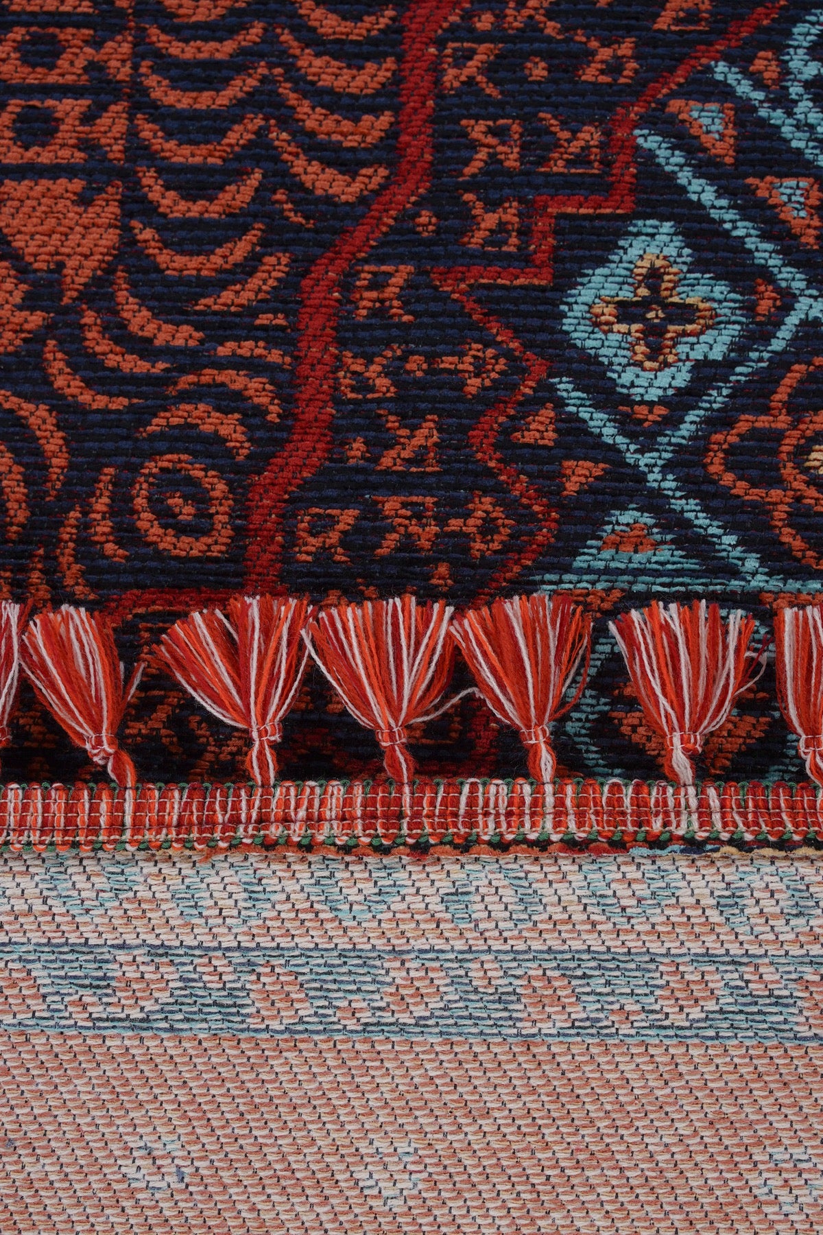 Mira Memlük V15 Kaymaz Tabanlı Yıkanabilir Klasik Kilim — detay 5
