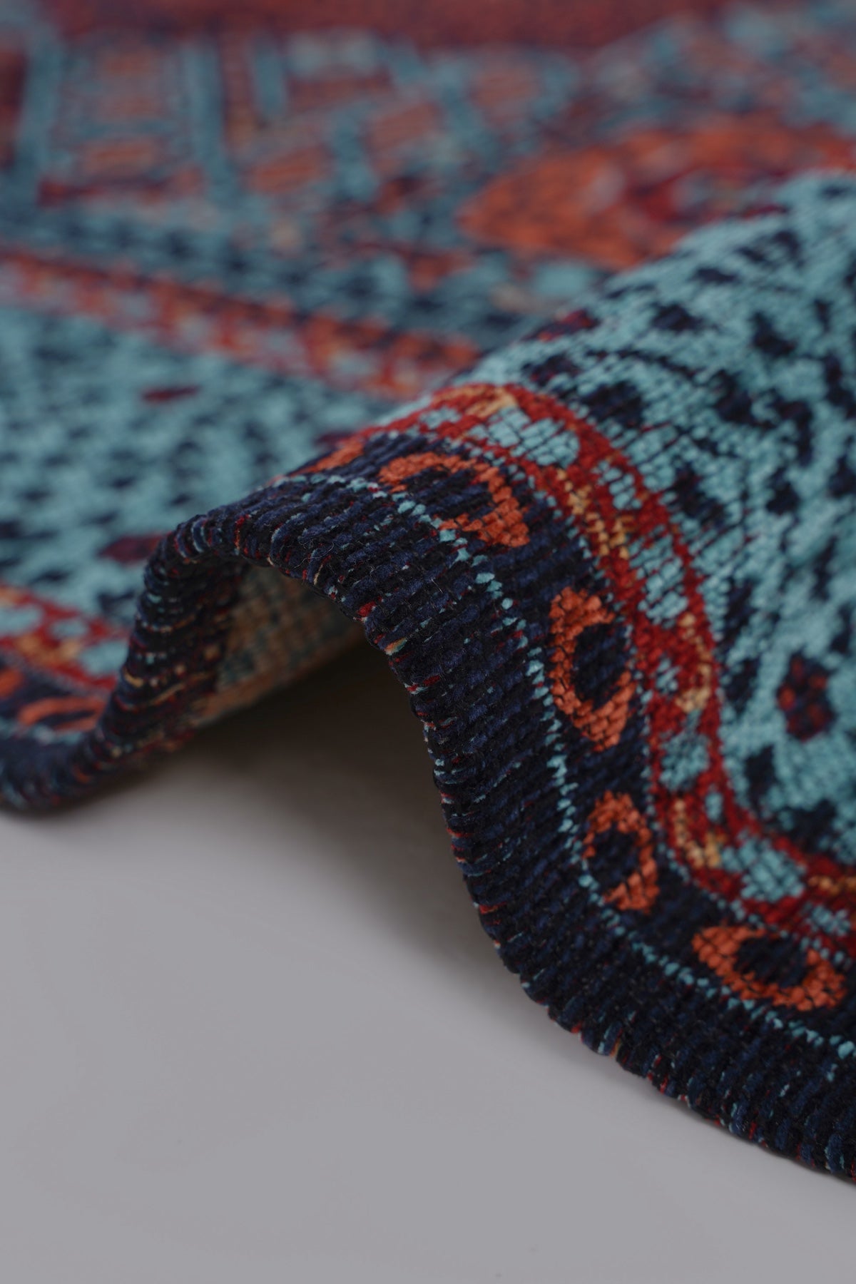 Mira Memlük V15 Kaymaz Tabanlı Yıkanabilir Klasik Kilim — detay 4