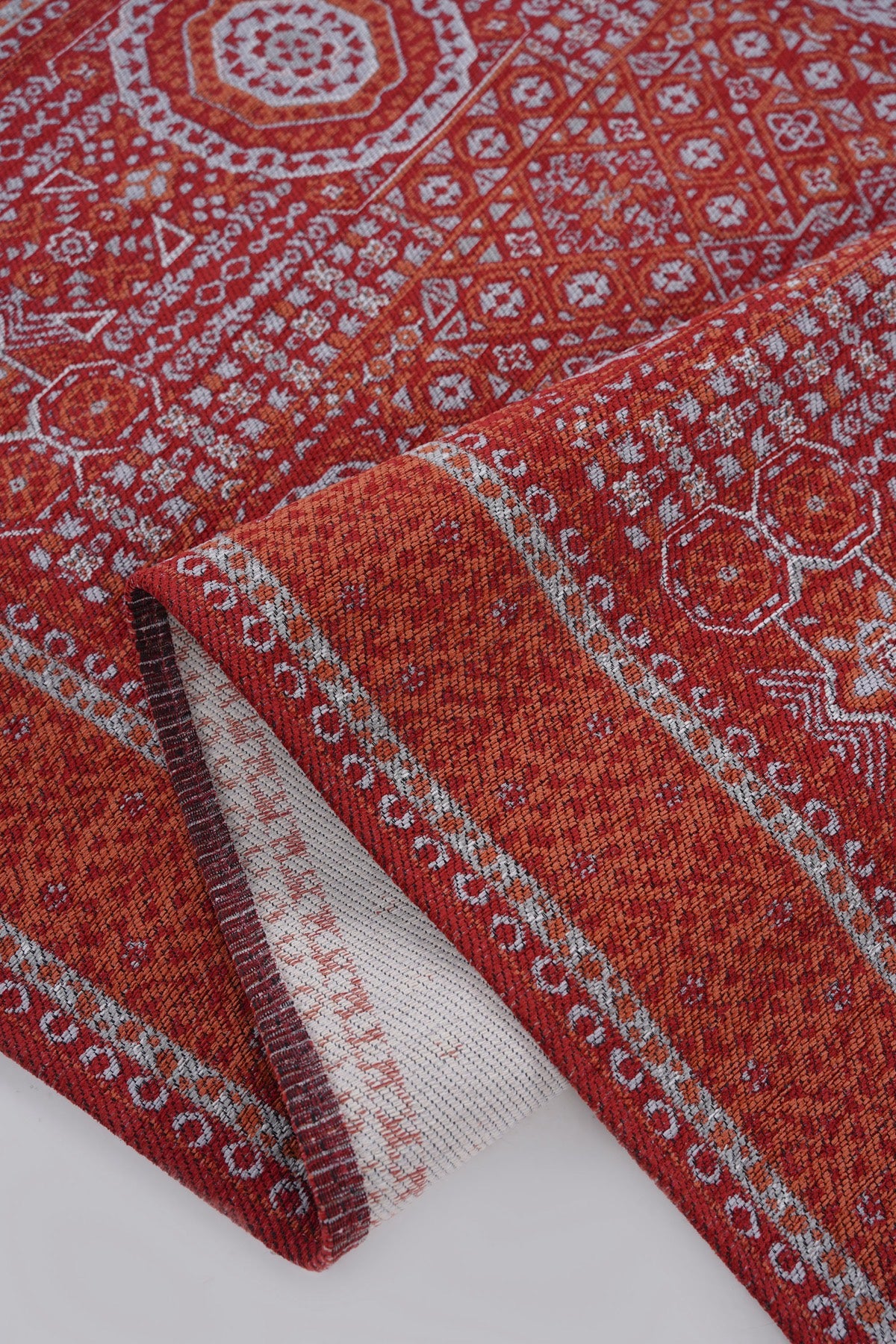 Mira Memlük V18 Kaymaz Tabanlı Yıkanabilir Klasik Kilim — detay 2